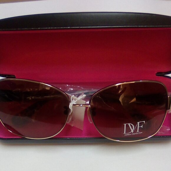 DVF 819S 57mm Women\'s Sunglasses Designer Eyewear Brand New